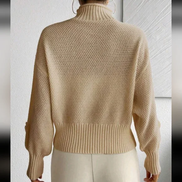 Casual Floral 3D Embroidery Color Blocked Loose High Neck Sweater - Picture 2 of 4